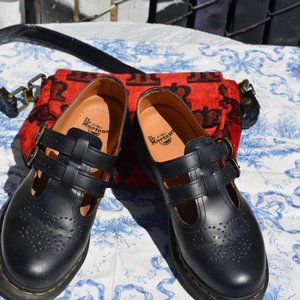 Doc Marten's Black Mary Jane's 2 buckle straps Size 8 Like New yellow stitching